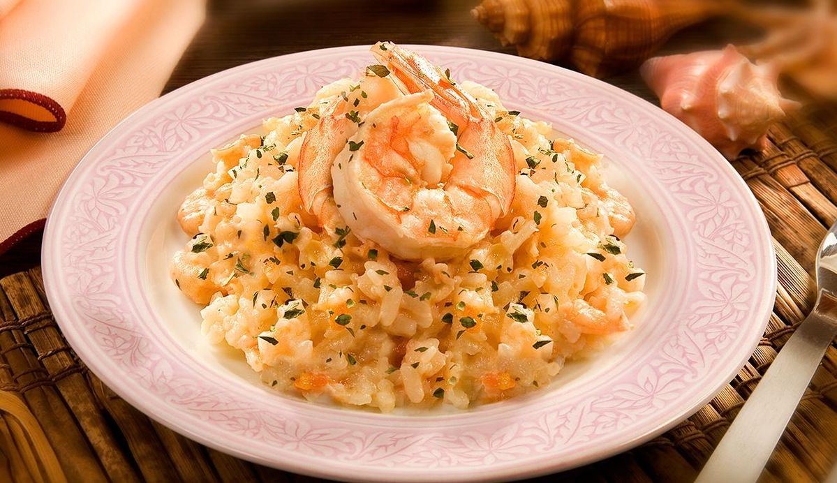 Fiz esse risoto cremoso de camarão em poucos minutos e virou o prato mais pedido aqui em casa