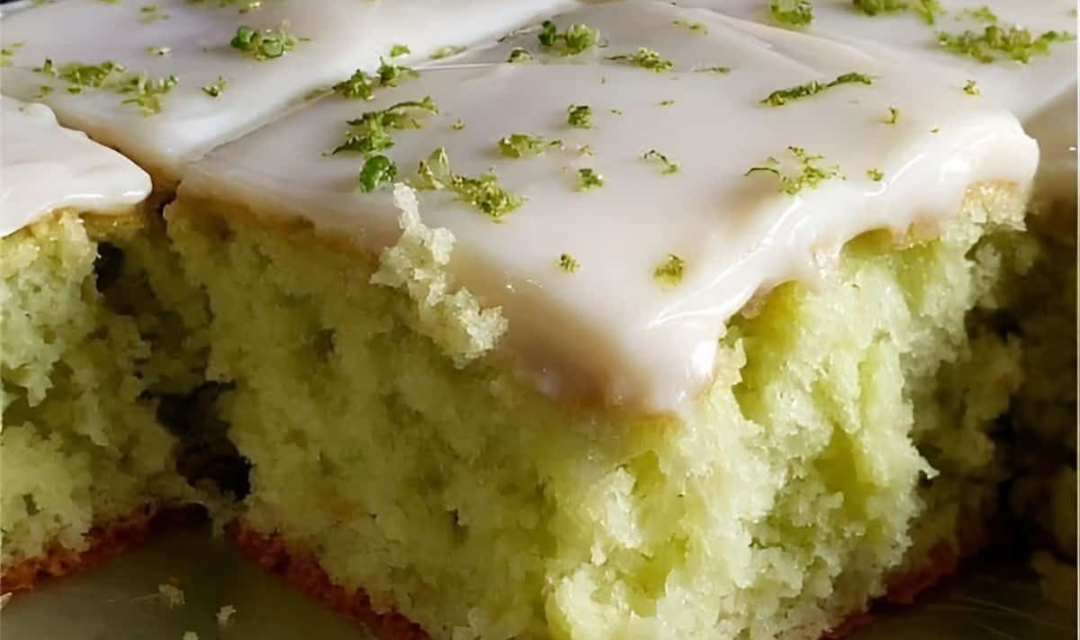 Fiz esse bolo de limão tão fofinho que todo mundo pediu a receita