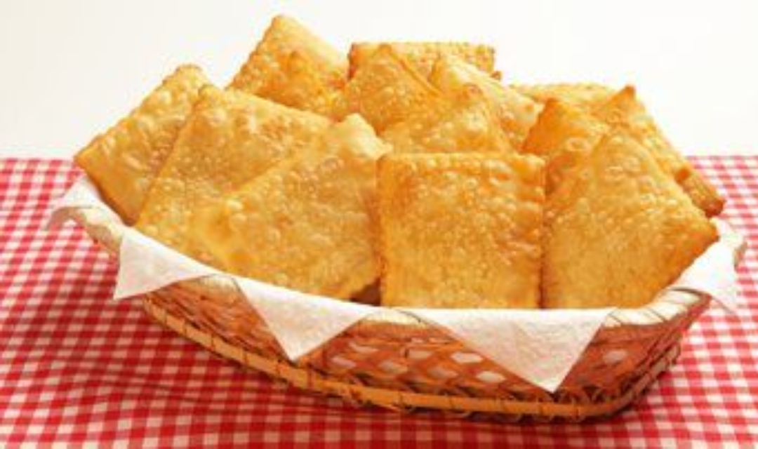 Fiz essa massa de pastel de feira aqui em casa e todo mundo achou que eu tinha comprado na barraca