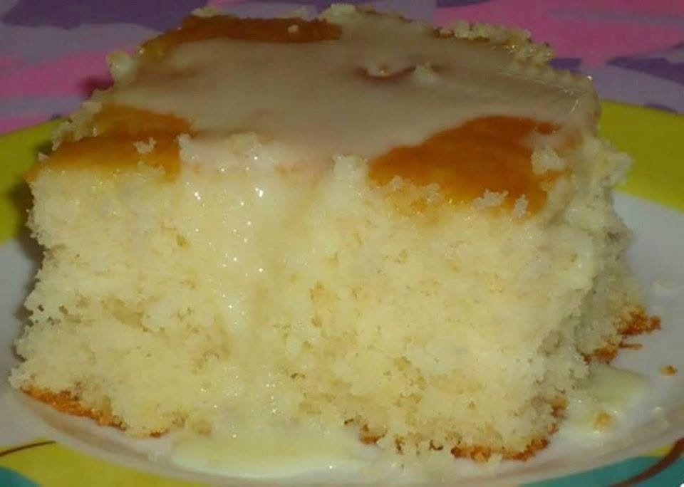 Bolo de coco fofinho e molhadinho